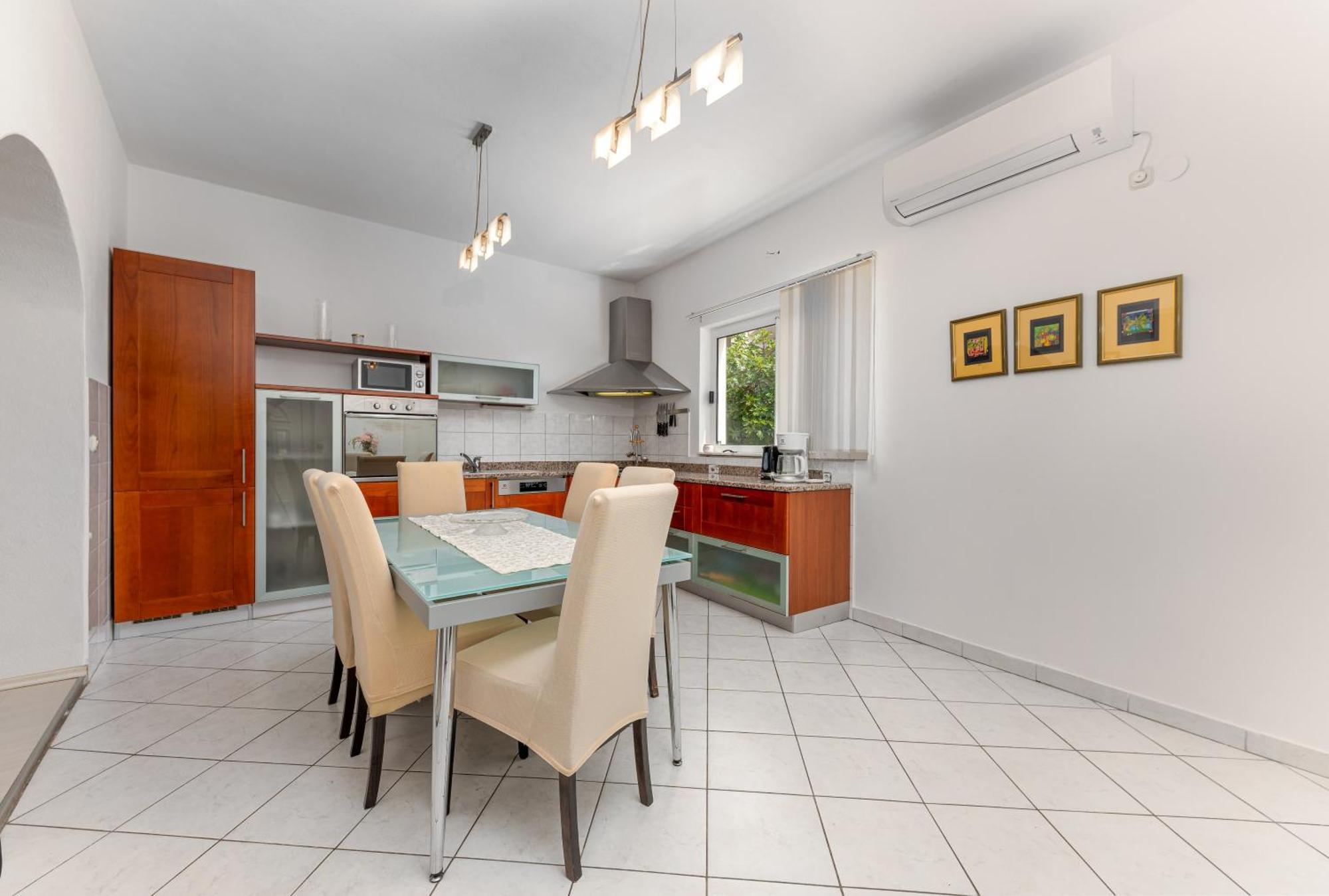 Apartments Gisela Makarska Zimmer foto