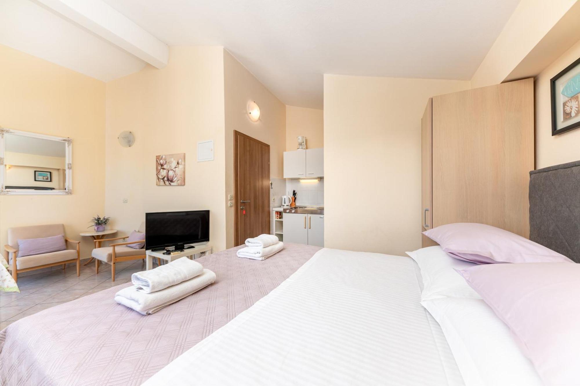 Apartments Gisela Makarska Zimmer foto